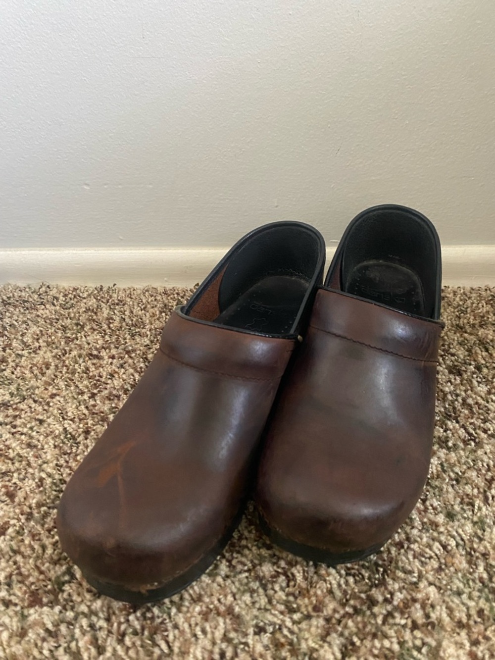 Dansko Professional Oiled Brown Leather Clogs Slip On Shoes US 7.5-8 EU 38